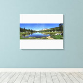 Lou Beverly Lake - Sierra Leinwanddruck (Insitu (Holzboden))