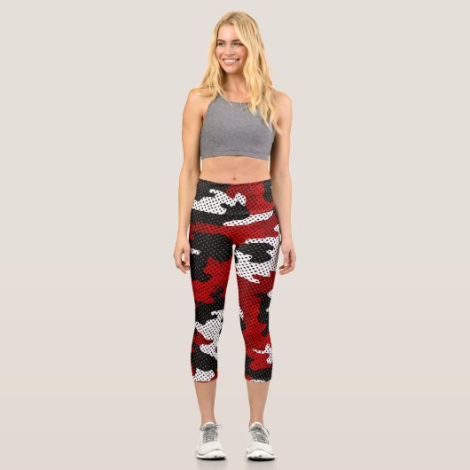 Louisville Red Black Bold Camo Printed Capri Leggings (Vorderseite)