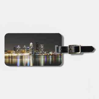 Louisville-Skyline nachts Gepäckanhänger