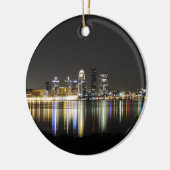 Louisville-Skyline nachts Keramikornament (Links)