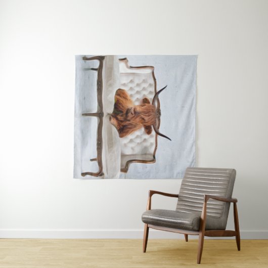 Lounging Highland Cow Tapestry Wandteppich (Beispiel (Horizontal))