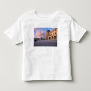 Louvre, Paris, Frankreich Kleinkind T-shirt