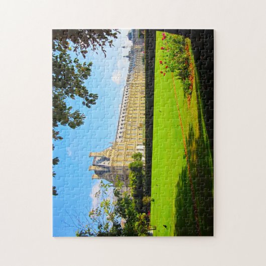 Louvre Paris. Puzzle (Vertikal)