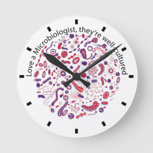 Love a Microbiologist Runde Wanduhr