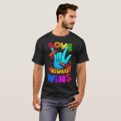 Love Always Wins Asl Deaf Awareness Gay Pride Lgbt T-Shirt (Vorne ganz)