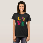 Love and celebrate Black History Month africa map  T-Shirt (Vorne ganz)