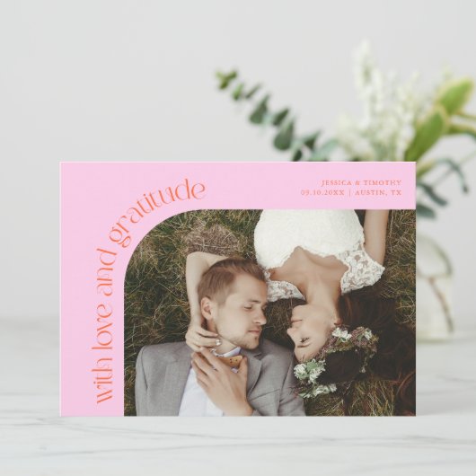 Love and Gratitude Orange Pink Wedding Photo Dankeskarte (Stehend Vorderseite)