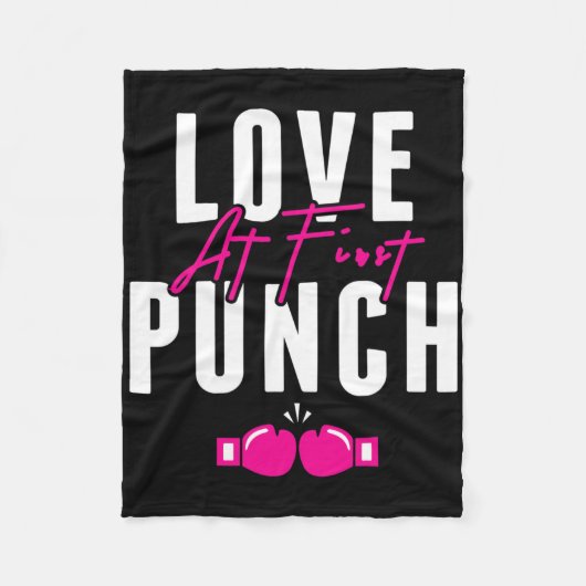 Love At First Punch Girl Kickboxing Cardio Workout Fleecedecke (Vorderseite)