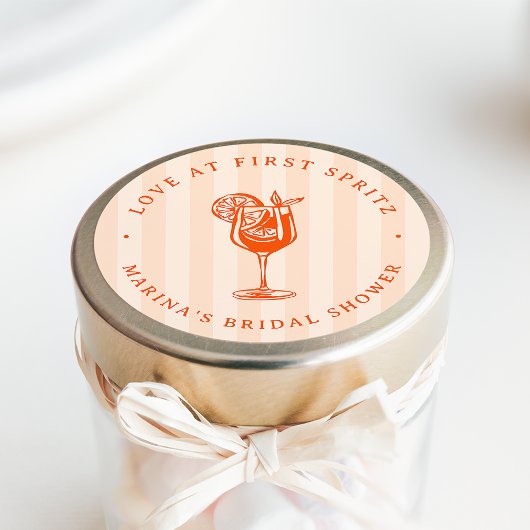 Love at First Spritz Bridal Shower Favor Runder Aufkleber