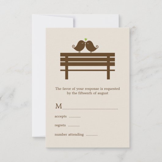 Love Birds on Park Bench Wedding RSVP Karte (Vorderseite)