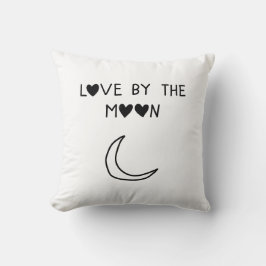 Love By the moon Kissen
