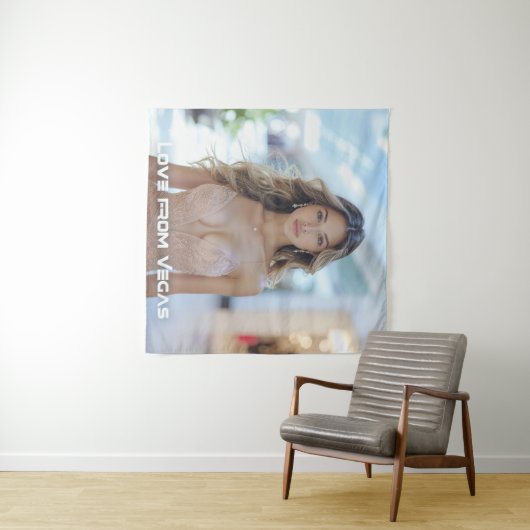 LOVE FROM VEGAS WANDTEPPICH (Beispiel (Horizontal))