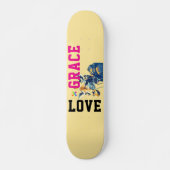 LOVE × GIRAFFE - Custom Skateboard (Vorne)