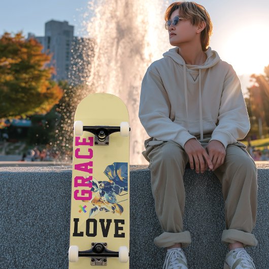 LOVE × GIRAFFE - Custom Skateboard
