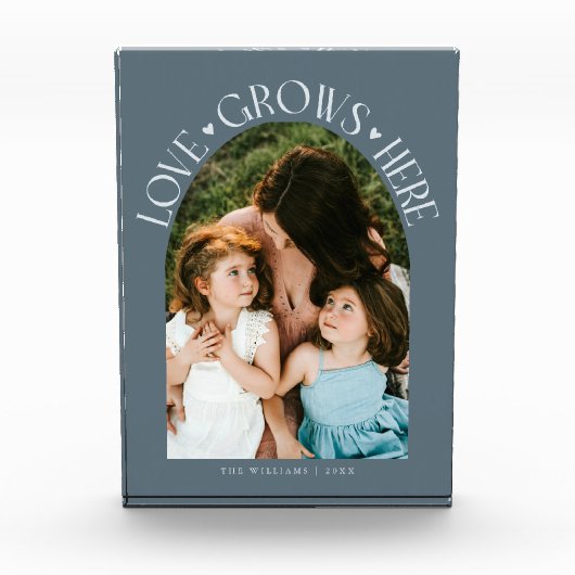 Love Grows Here Modern Arch Slate Blue Fotoblock (Vorderseite)