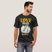 Love Hurts Eclectus Male Parrot Biting Finger for T-Shirt (Vorne ganz)