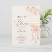 Love in Bloom Pink Champagne Bow Bridal Shower Einladung (Stehend Vorderseite)