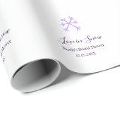 Love in Snow Junggesellinnenabschied lila Schneefl Geschenkpapier (Rolleneckpunkt)