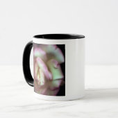 <Love is a Rose> durch Nathan Griffith Tasse (Vorderseite Links)