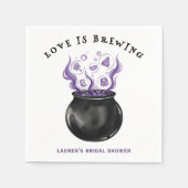 Love is Brewing Cauldron Halloween Bridal Shower Serviette (Vorderseite)