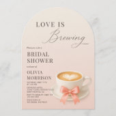Love is Brewing Coffee Cafe Coquette Bridal Shower Einladung (Vorderseite)