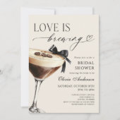 Love is Brewing Espresso Martini Bridal Shower Einladung (Vorderseite)