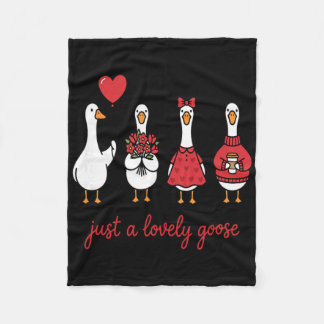 Love Is Honk-derful – Valentine Geese Squad Appare Fleecedecke