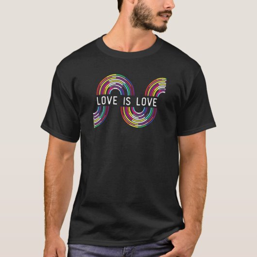Love Is Love LGBTQ Rainbow Flag LGBTQIA+ Pride Mo T-Shirt (Vorderseite)