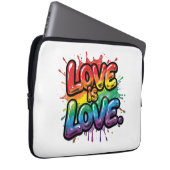 Love Is Love - Rainbow Pride Quote Art  Laptopschutzhülle (Vorne Rechts)