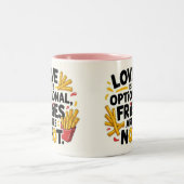 Love is optional, fries are not  zweifarbige tasse (Mittel)