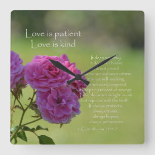 Love is Patient Roses Quadratische Wanduhr