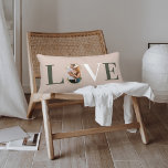 Love Joy Modern Type Geometric Family Photo Pink Lendenkissen<br><div class="desc">Modern and stylish Christmas theme love throw pillow design. The design features the word "LOVE" with the letter "O" created with your own personalized family photo. Modern faux gold geometric concentric circle frames the photo. The reverse side features a modern faux gold geometric concentric circle pattern with Love & Joy....</div>