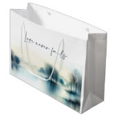 Love never fails große geschenktüte (Vorderseite Schrägansicht)