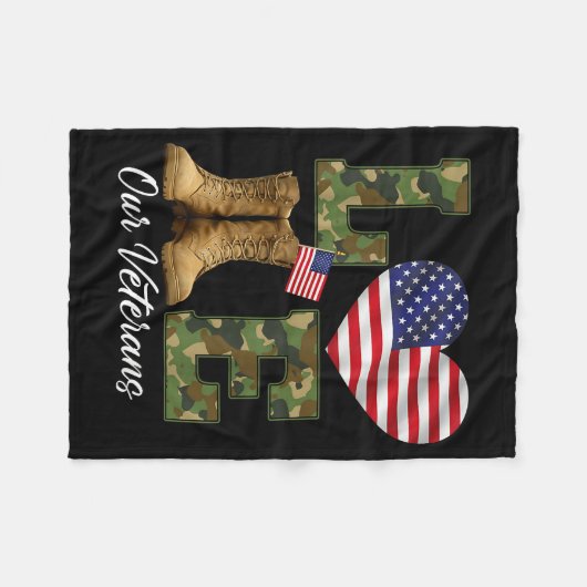 Love Our Veterans Day Proud Military American Flag Fleecedecke (Vorderseite (Horizontal))