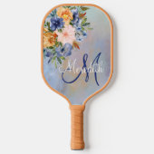 Love rosa Blume mit weichem Pastellfarben Monogram Pickleball Schläger (Vorderseite)