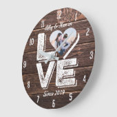 Love Rustic Woodland Photo Heart Frame Monogram Große Wanduhr (Winkel)