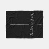 Love Them Anyway Minimalistic Christian Fleecedecke (Vorderseite (Horizontal))