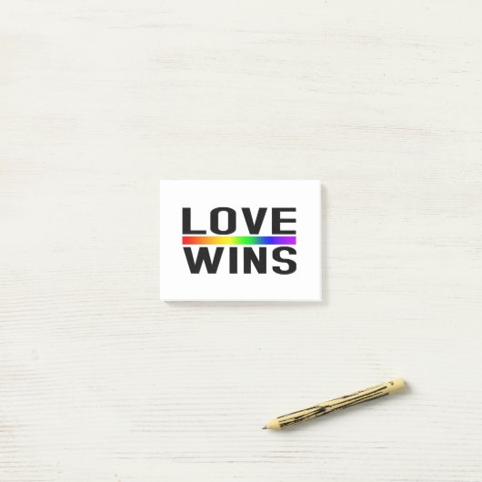 Love Wins - LGBTQ+ Pride  Post-it Klebezettel (Auf Schreibtisch)