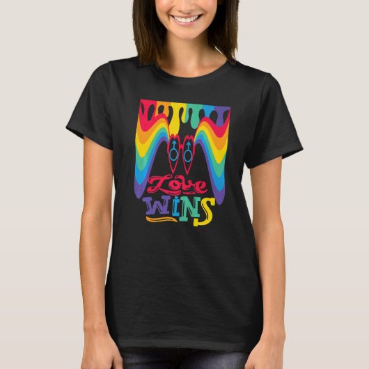 Love Wins Rainbow with Mars Symbol for Gay Love   T-Shirt (Vorderseite)