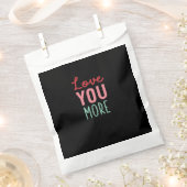 Love You More Valentines Wedding Quote Design  Geschenktütchen (Ausgeschnitten)