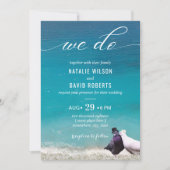 Lovebirds machen wir Typografie Beach Wedding Einladung (Vorderseite)