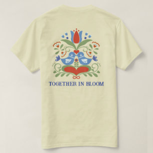Lovebirts und Blüten T-Shirt