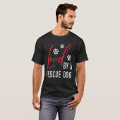 Loved By A Rescue Dog Wildlife Dog Rescue Saving A T-Shirt (Vorne ganz)