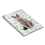Lovely Gray Cat with Flowers and Leaves Pattern Notizblock (Rechte Seite)