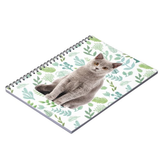 Lovely Gray Cat with Flowers and Leaves Pattern Notizblock (Linke Seite)