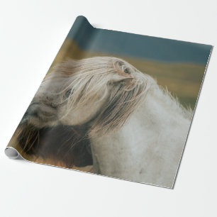 LOVELY HORSE COUPLE GESCHENKPAPIER
