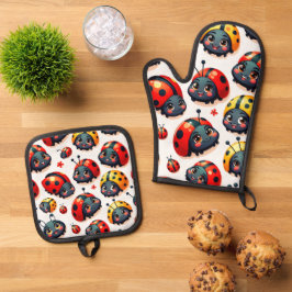 Lovely Ladybugs Ofenhandschuh & Topflappen-Set