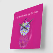 Lovely Pansy Atomizer Quadratische Wanduhr (Winkel)