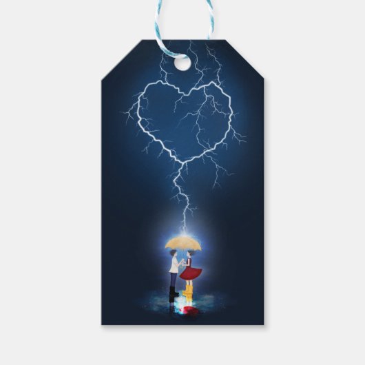 "Lovestruck" Romantischer Moment unter einem Schir Geschenkanhänger (Vorderseite)