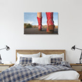 Low-angle-View der Frau, die Cowboystiefel trägt Leinwanddruck (Insitu (Schlafzimmer))